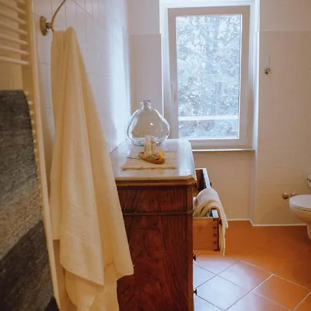 Hostel La Foresteria Di Piazzo Pettinengo